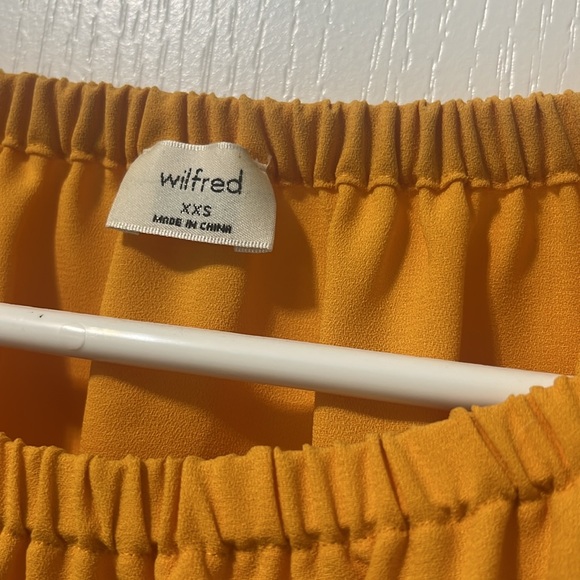 Wilfred off shoulder top - Picture 2 of 4